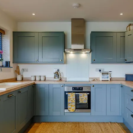 4 Bed In Helston 90391 Crowan